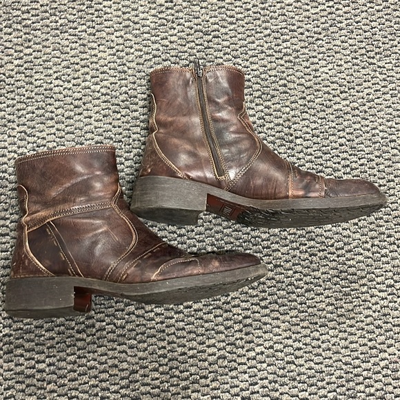 Western Inspired Boots - Picture 3 of 10
